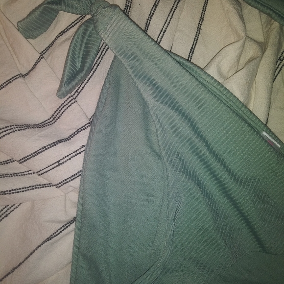 NWT: Bathing suite set - Picture 3 of 4